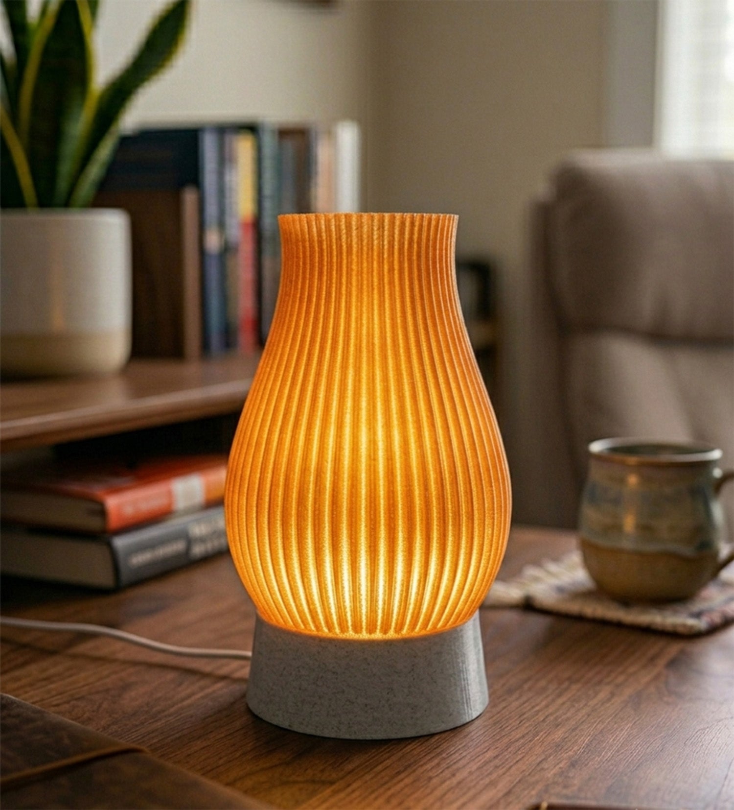 Tulip Translucent Lamp